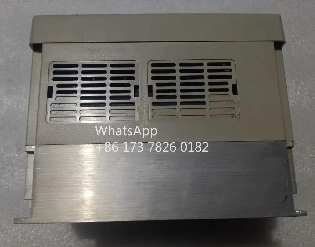 리퍼된 인버터 2.2kw 3상 220 입력 VFD022B23B 리퍼 기능 정상