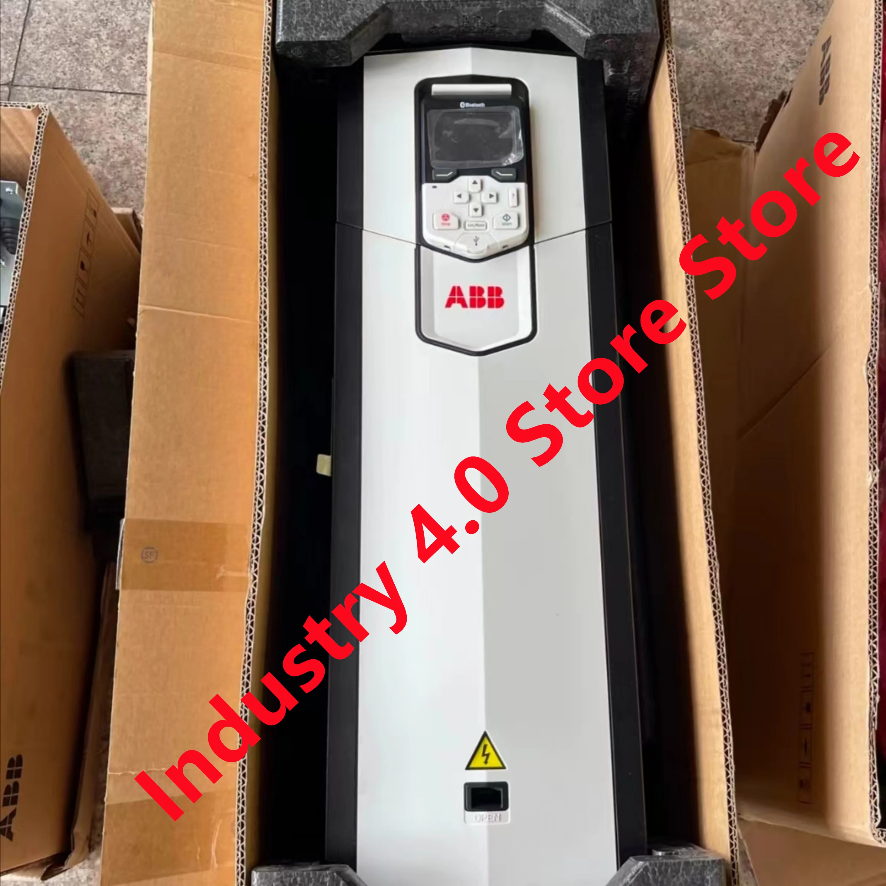 ACS580-01-026A-4 ACS880-01-061A-3 오리지널 신