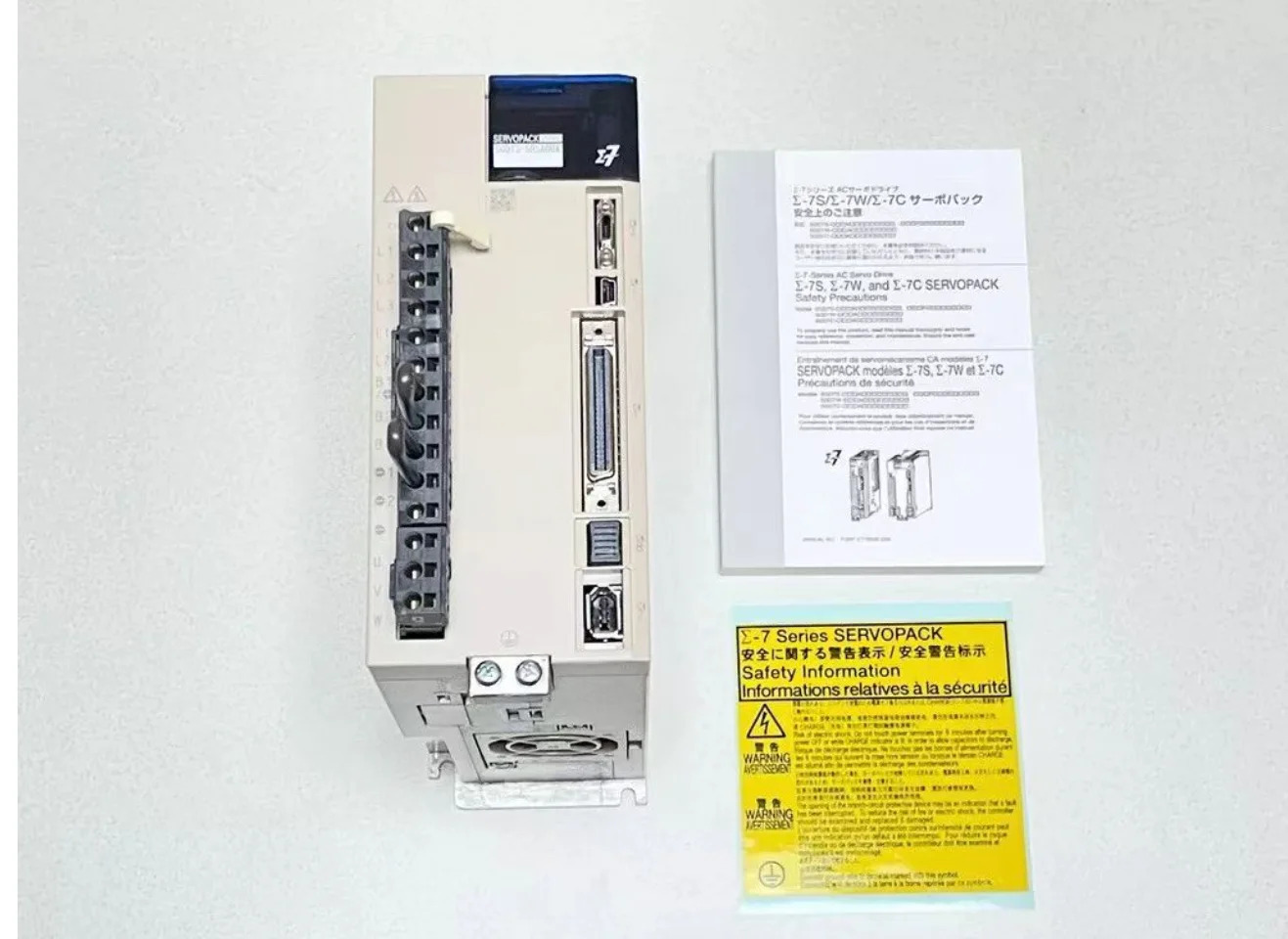 SGD7S-5R5A00A 서보 팩 드라이버 SGD7S5R5A00A 신