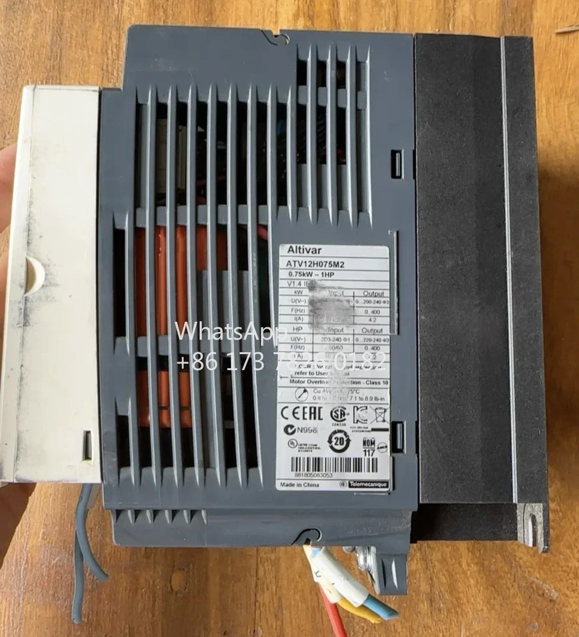리퍼된 인버터 750w 단상 입력 ATV12H075M2 리퍼 기능 정상