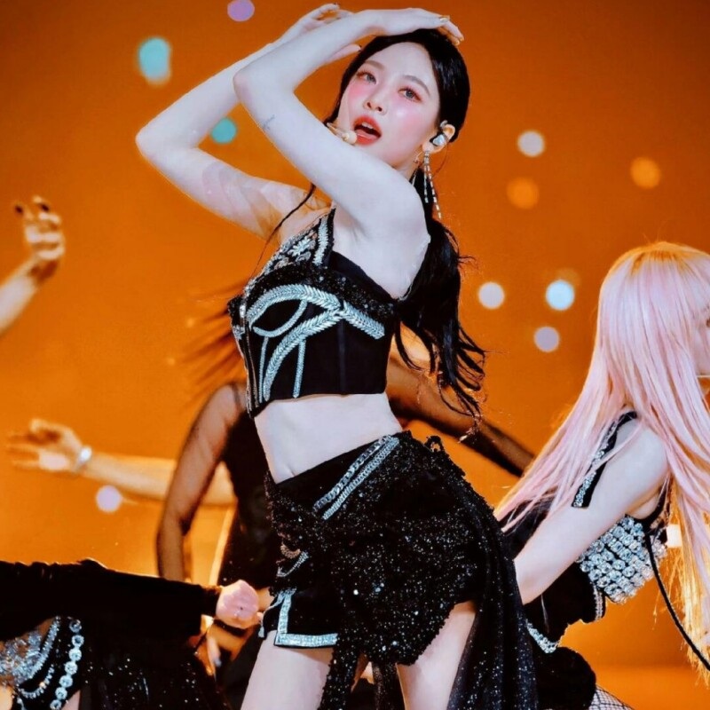 K팝 걸그룹 에스파 콘셉트 크리스탈 장식 무대의상 재즈 댄스 공연복 - 상세 이미지 4