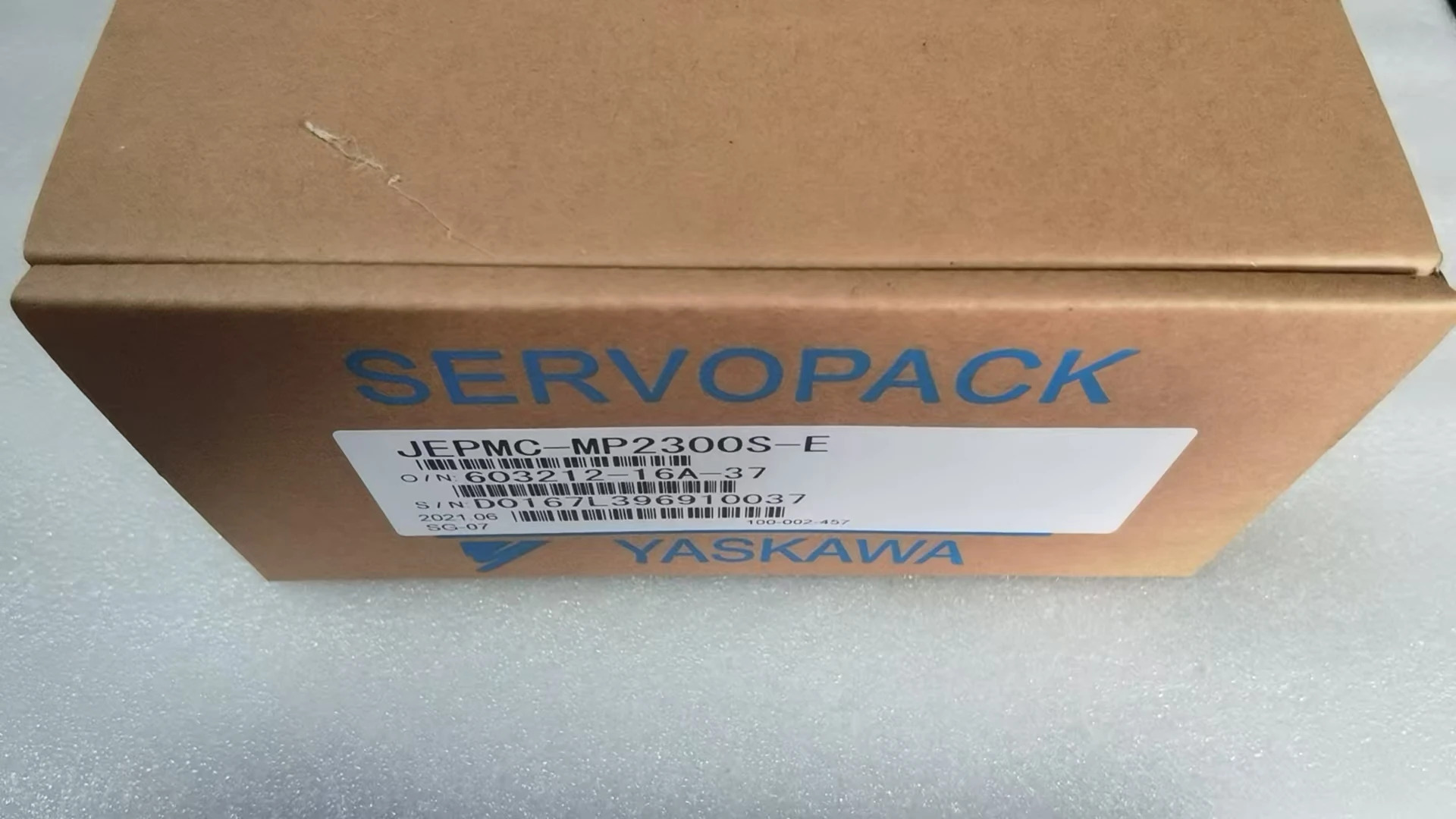 JEPMC-MP2300S-E 컨트롤러 DHL/FEDEX/UPS