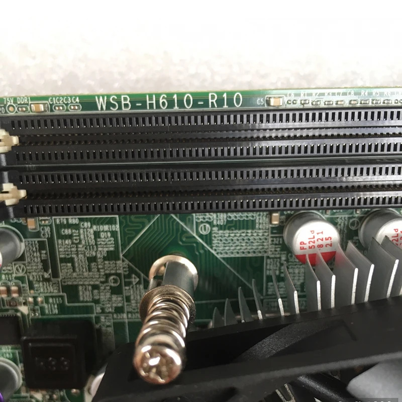 IEI 1155핀 듀얼 네트워크 카드 산업제어 마더보드WSB-H610-R10