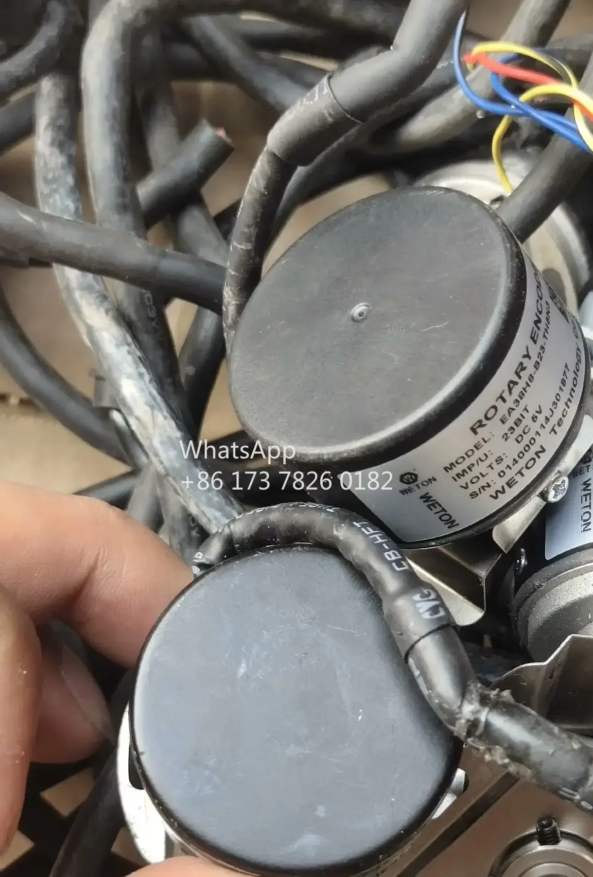 EA38H8-B23-TH5N3 EA38H8-B216-TH5N3 리퍼 서보모터 인코더 정상적으로 작동하는 것으로