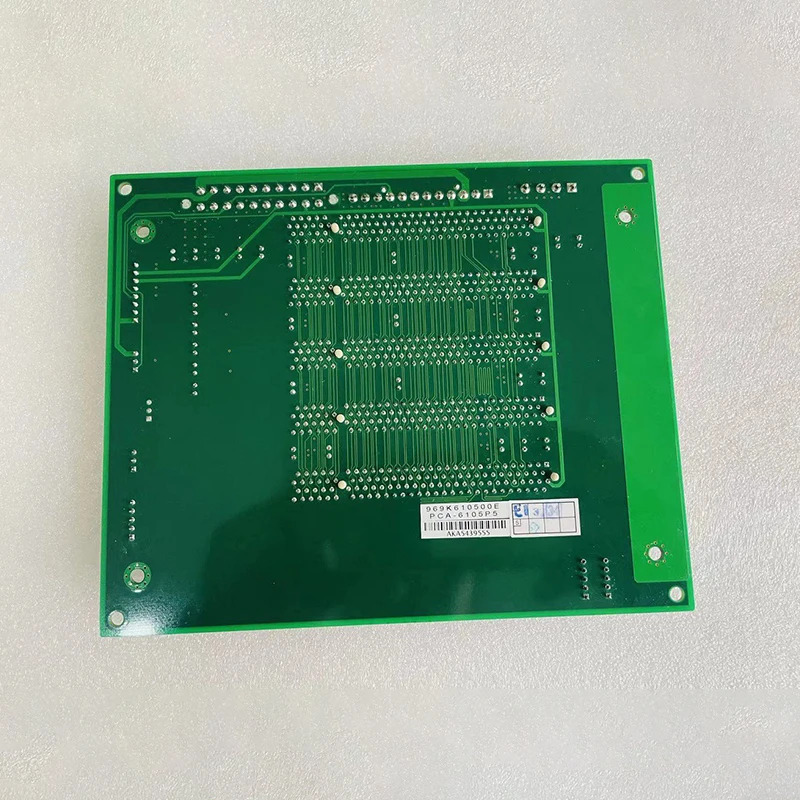 PCA-6105P5 REV.B2 19AK 610520 어드밴텍 산업제어 베이스보드 5PCI 슬롯은 AT 를 지원