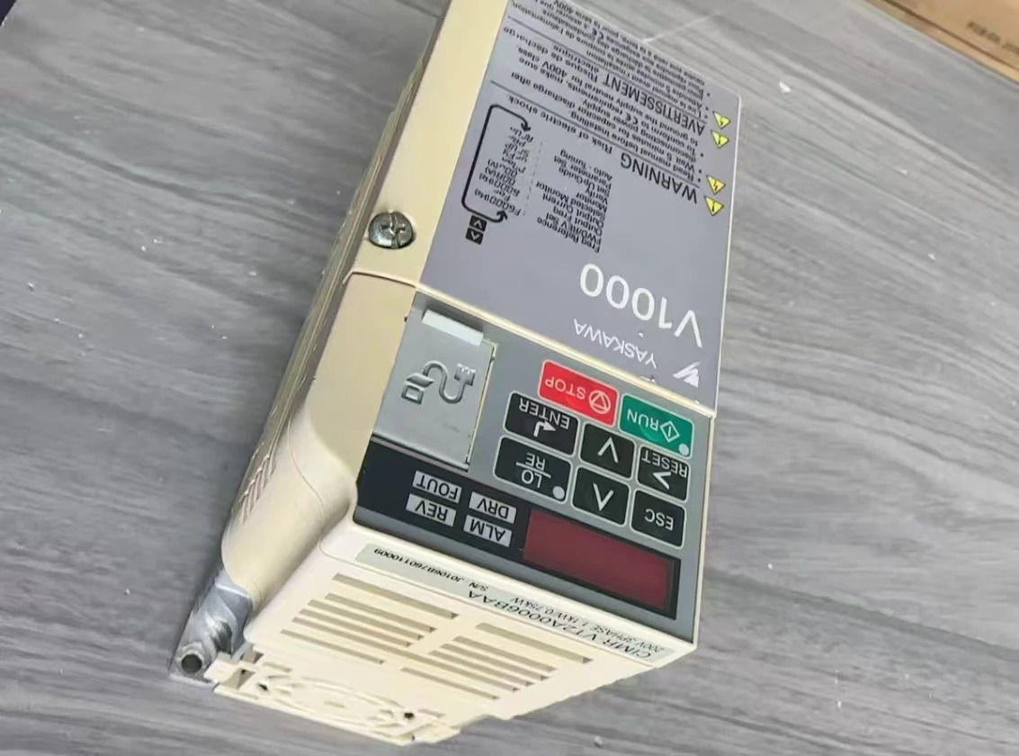 CIMR-VT2A0006BAA 리퍼 V1000 인버터 0.75KW 완료