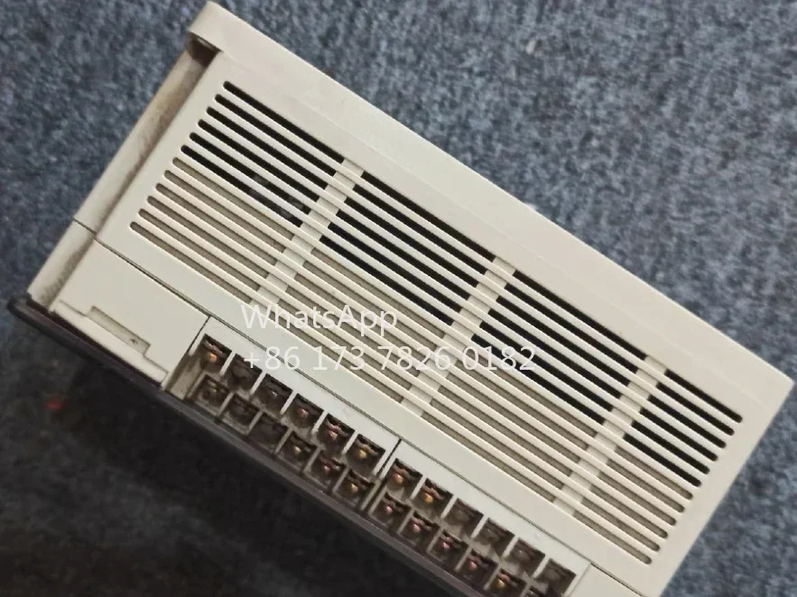 리퍼 PLC 프로그래밍 컨트롤러 DVP24ES00R2 포장. 기능 팩