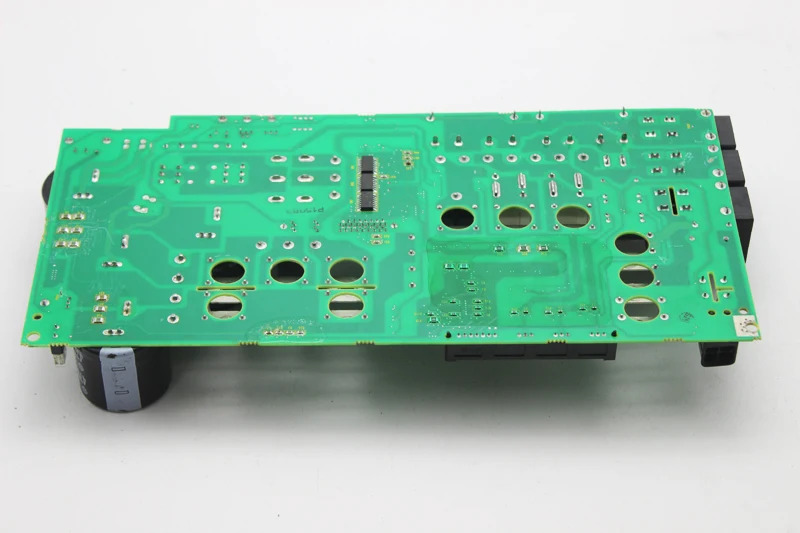 Fanuc A16B-3200-0516 CNC 기계 컨트롤러하단 보드 저렴