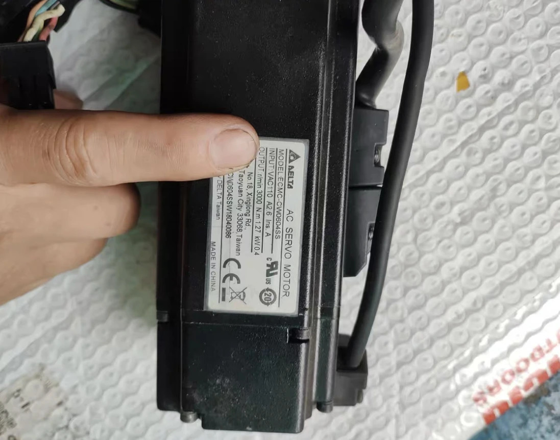 ECMC-CW0604SS 브레이크 모터가 장착된 서보 400W 리퍼
