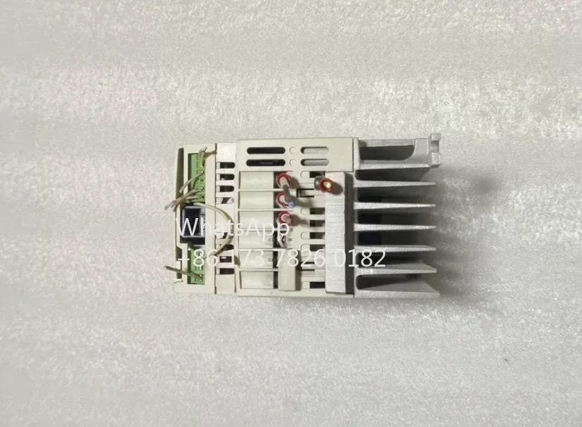 VFNC1S-2004P-W 0.4KW 인버터 220V 리퍼 OK