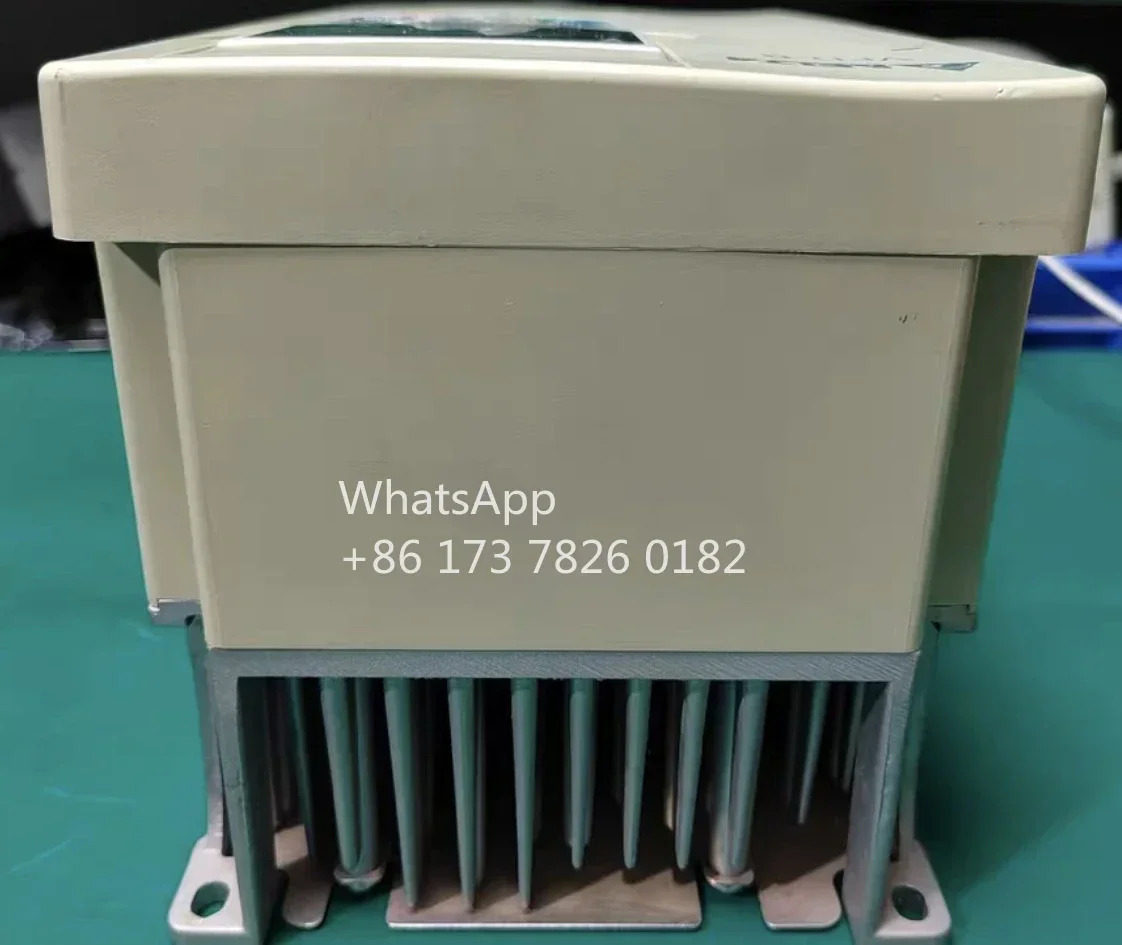 리퍼된 인버터 2.2kw 단상 입력 VFD022B21A 리퍼 기능 정상