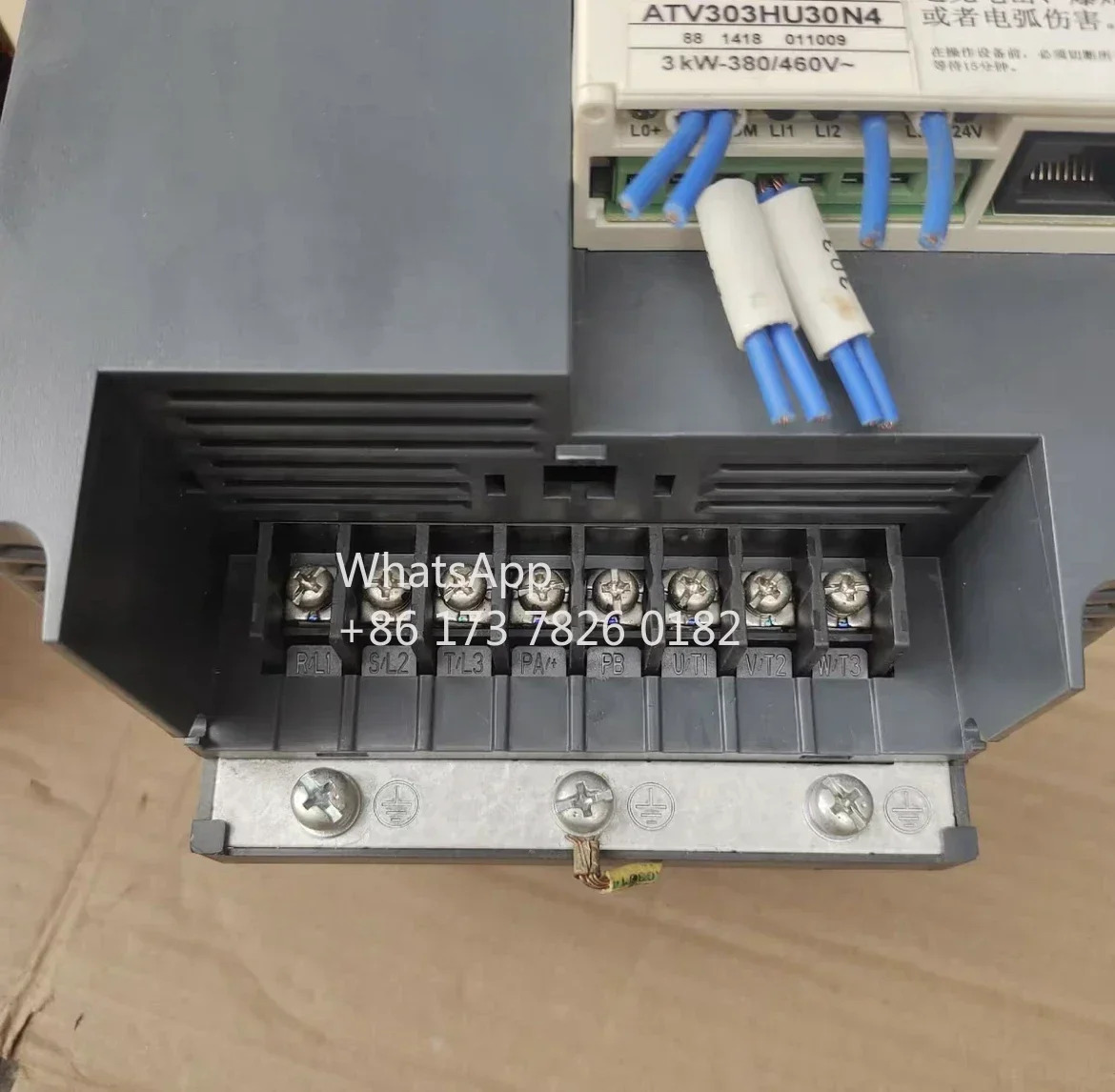 인버터 ATV303HU30N4 3kw