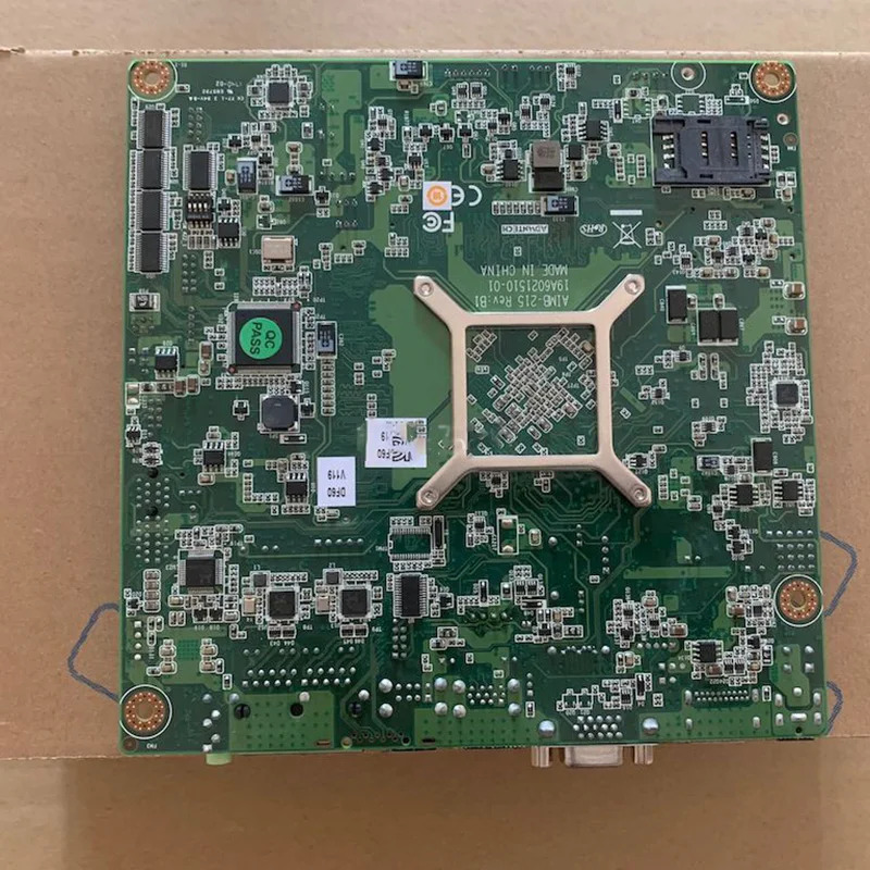 어드밴텍 산업마더보드AIMB-215D AIMB-215D-S6B1E 4 코어 J1900 듀얼 네트워크 포트 6 직렬