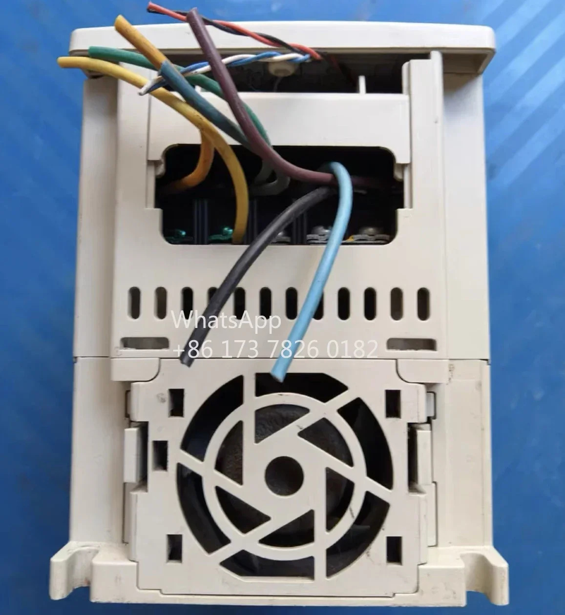 리퍼된 주파수 변환기 1.5kw 3상 입력 VFD015S43D 리퍼 완료