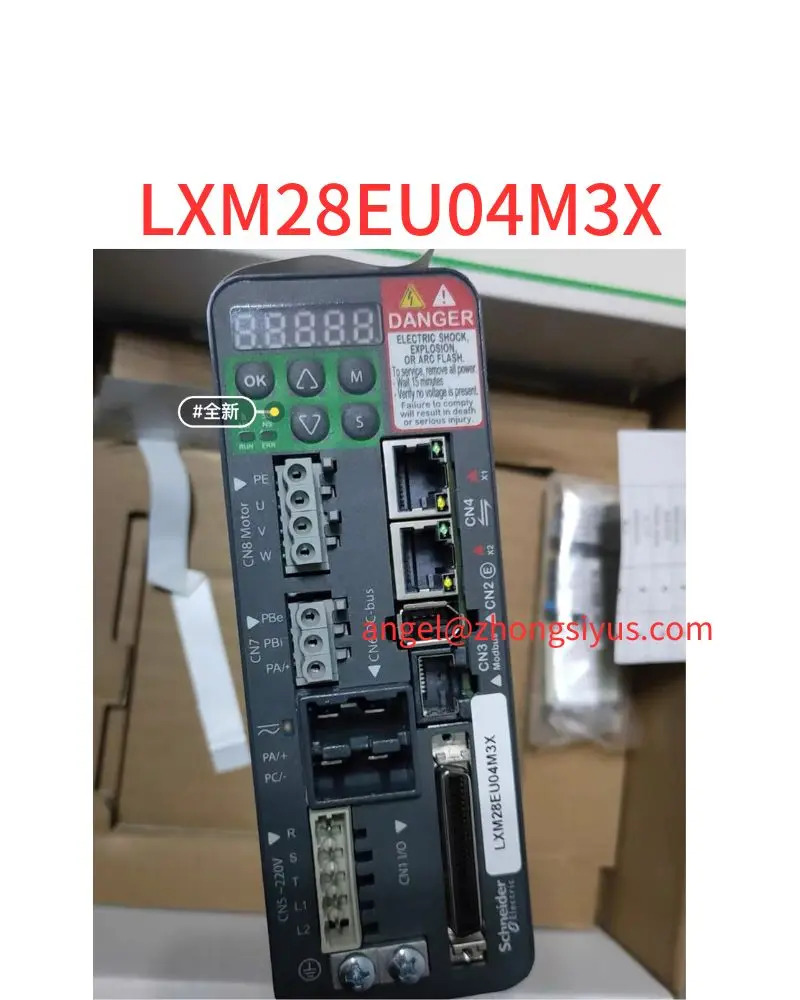 LXM28EU04M3X 400W AC 서보 드라이브