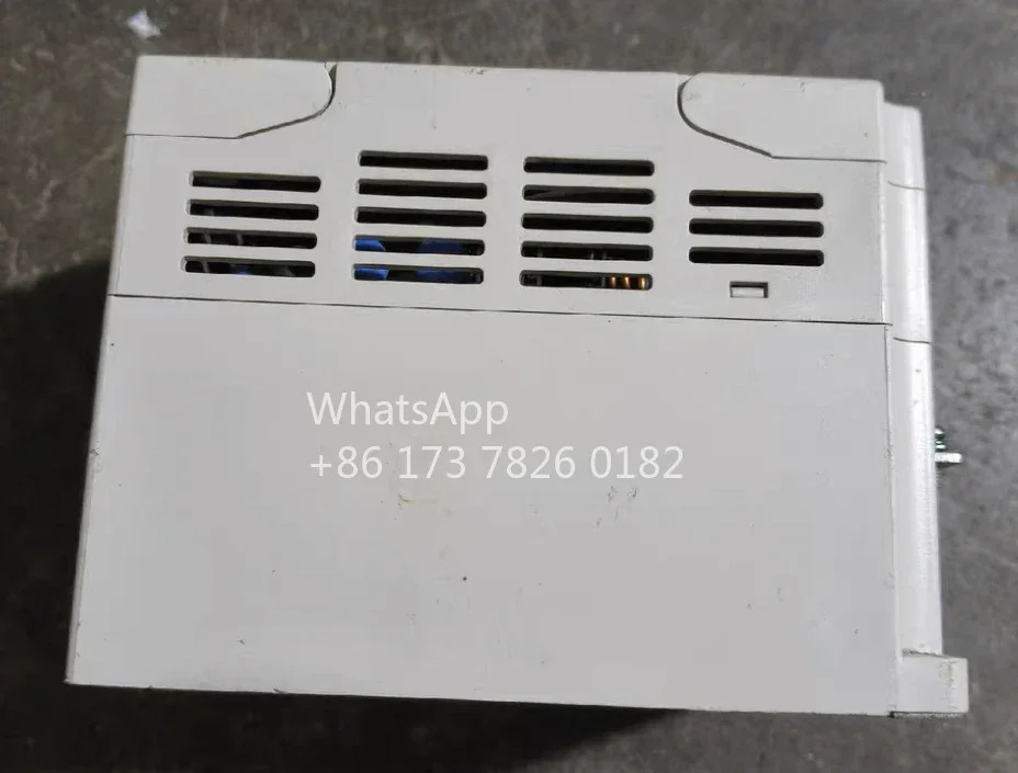 리퍼된 인버터 VFD022B43B 3상 입력 2.2kw 리퍼 기능 정상