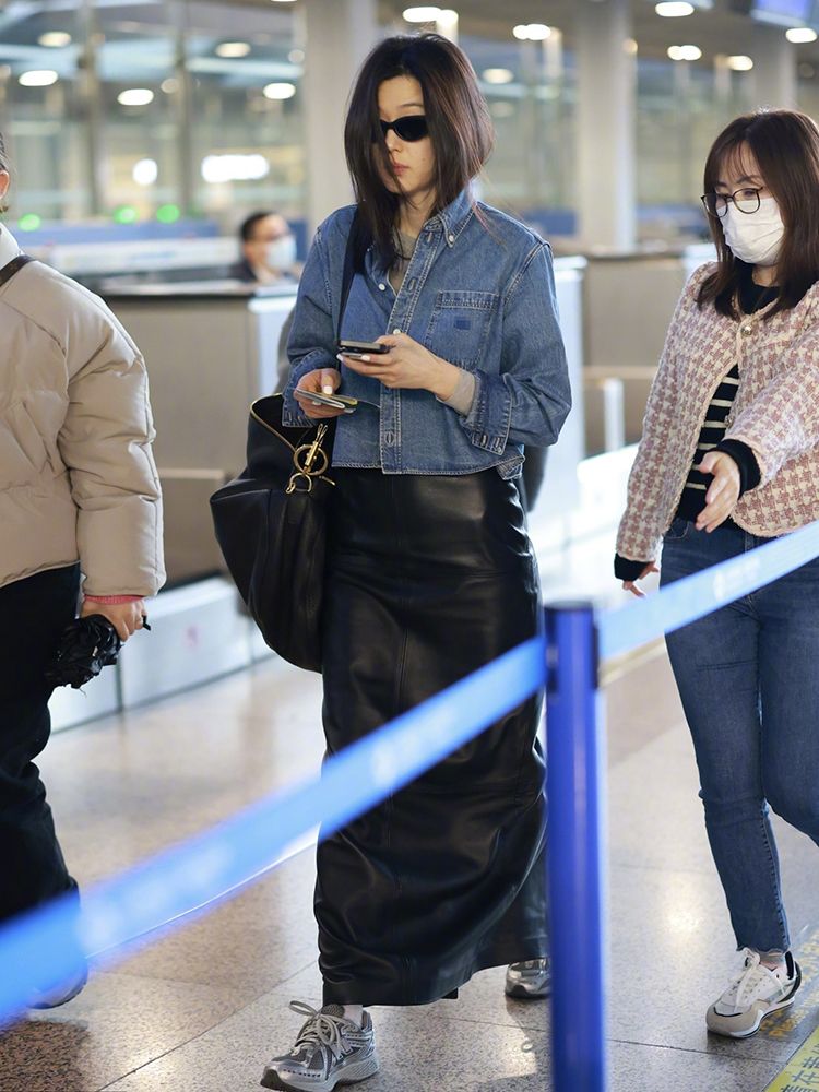 여성용 숏데님 셔츠 자수포켓 미니멀 봄여름 아우터 - 상세 이미지 4