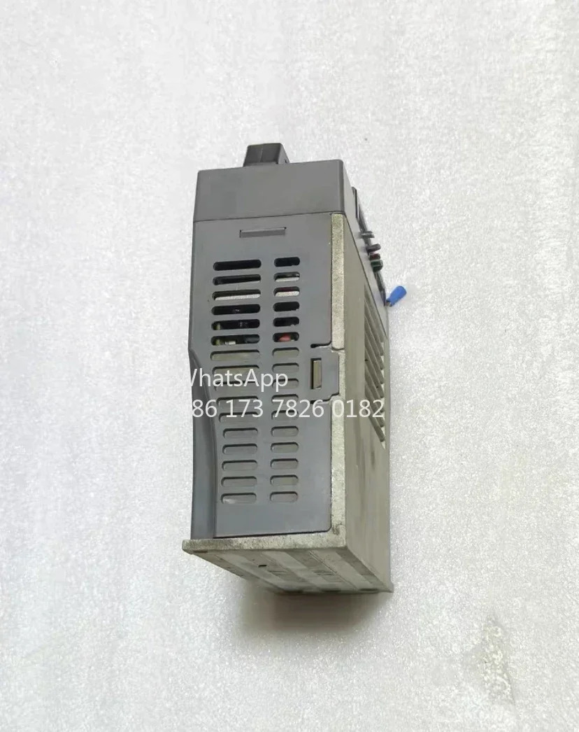 ASD-B2-0421-B는 400W 서보 드라이브를 리퍼했으며 가 있으며 리퍼를 거쳤으며 정상적으로 작동