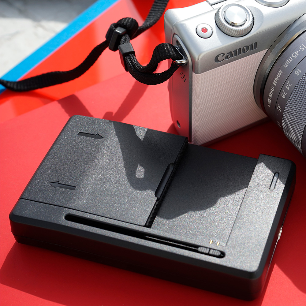 애니클리어 BL-5C 만능 배터리 충전기 PDB-MC 여행용 멀티 카메라 밧데리 충전기 제품 이미지