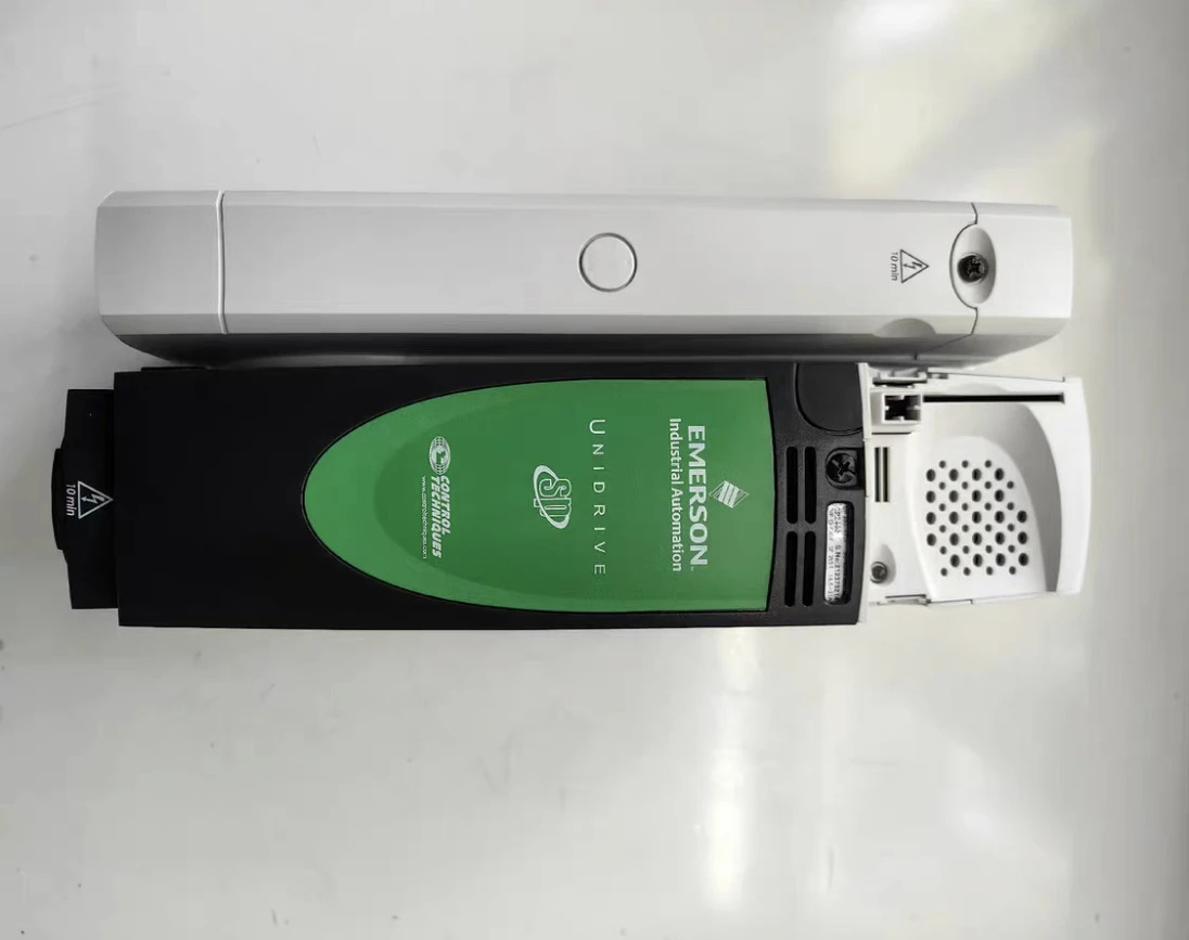 SP2402 리퍼 CT 인버터는상태로 리퍼를 거쳤습니다.
