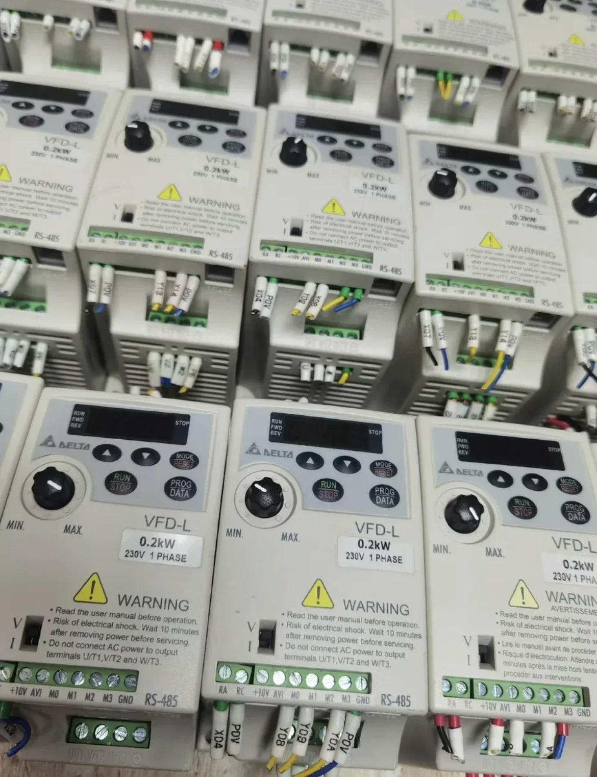 리퍼된 인버터 VFD002L21A 리퍼 OK
