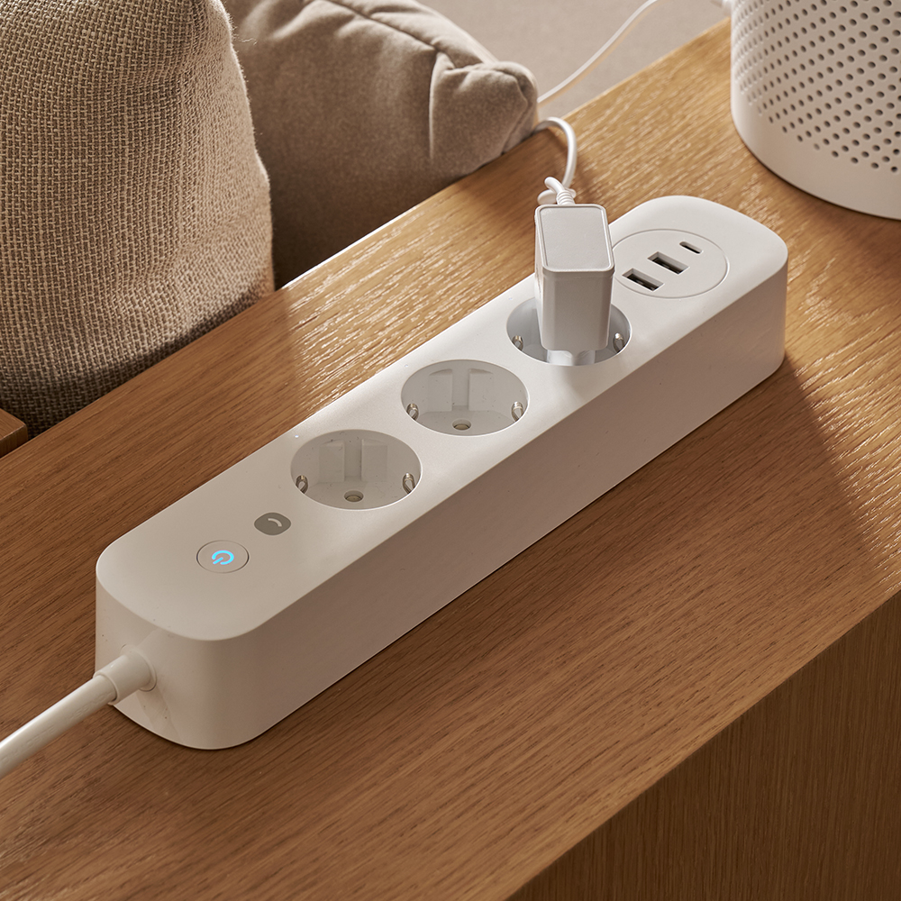 헤이홈 IoT 고용량 스마트 멀티탭 USB 16A 2800W 3구 멀티 콘센트 1.5m 제품 이미지