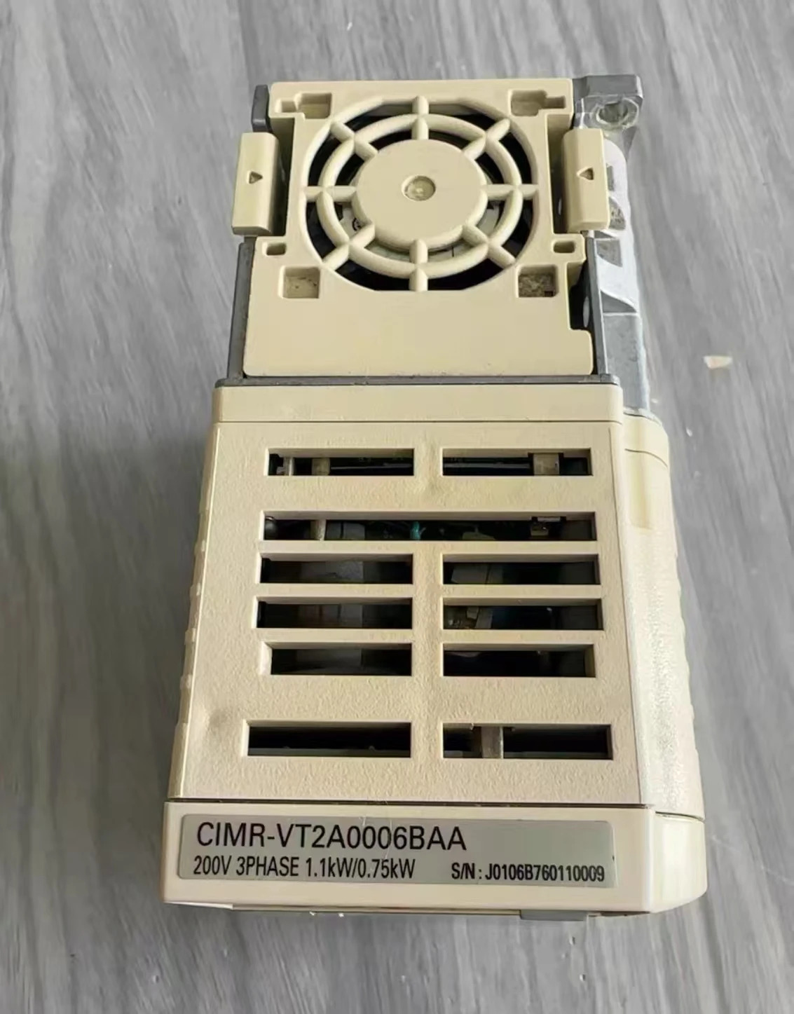 CIMR-VT2A0006BAA 리퍼 V1000 인버터 0.75KW 완료