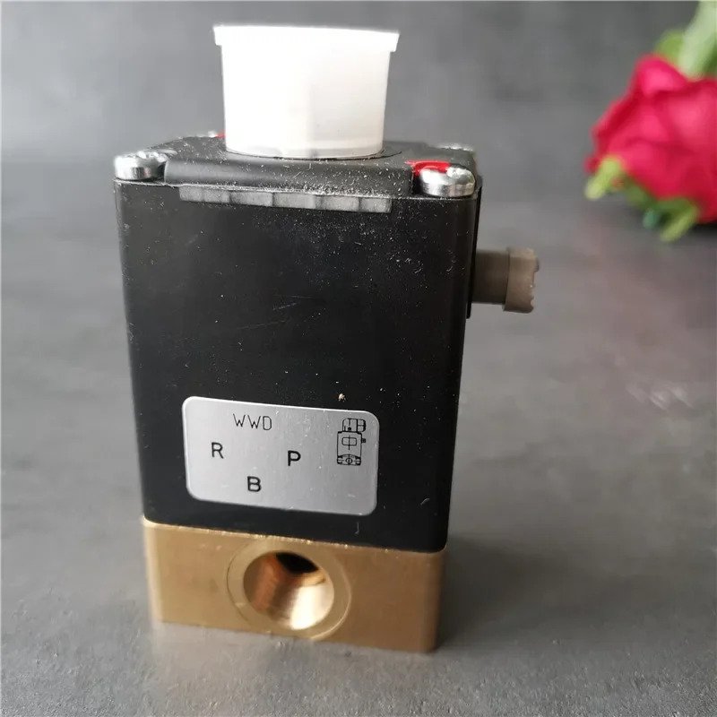 2025.4 부르크하르트 솔레노이드 밸브 0330D 2.0 NBR MS NPT1/4 0-16bar 24V50HZ 150876