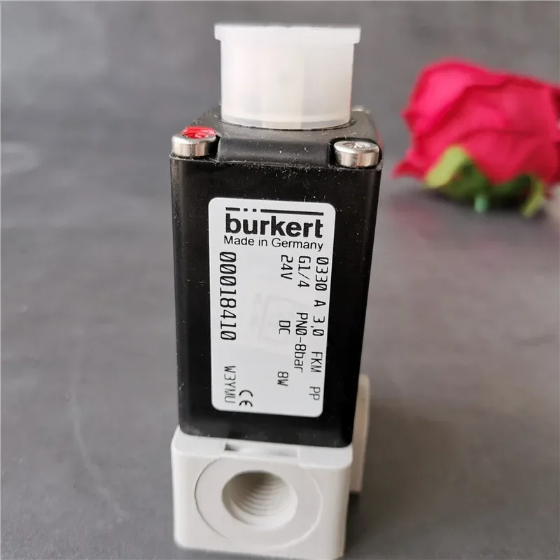 2025.4버커트 0330A 3.0 FKM PP G1/4 0-8bar 24VDC 8W 00018410