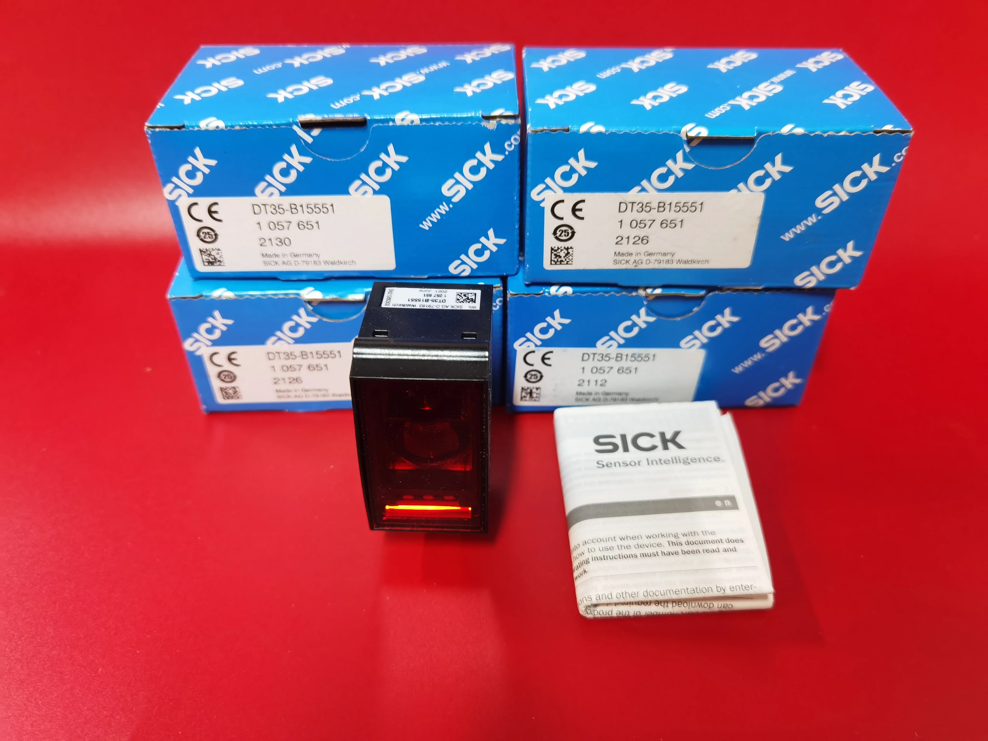 오리지널 Sick 레이저 센서 DT35-B15251