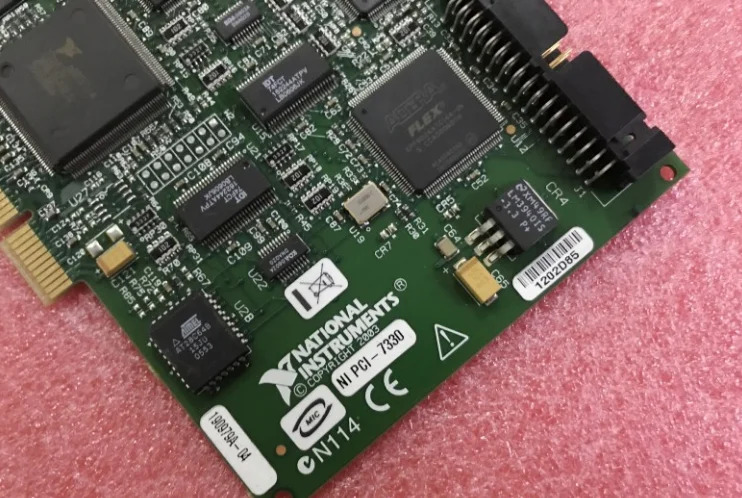 NI PCI-7330 제어 카드