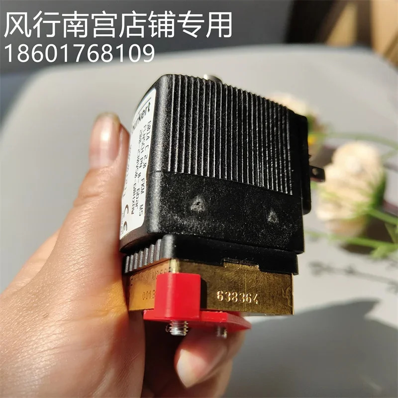 2025.4 버커트6014 C 2.0 FKM MS FLNSCH 0-6bar 200-230V 00501211