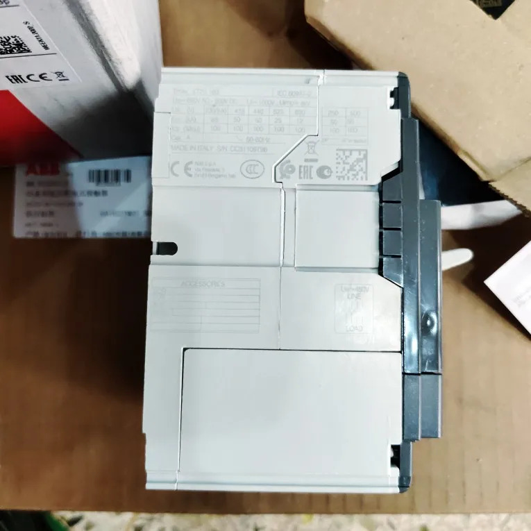 ABB SACE TMAX XT2S160 12.5-125A 3P