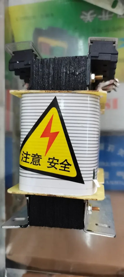 SBK-500VA 구리 와이어 변압기 3상절연 380V 220V