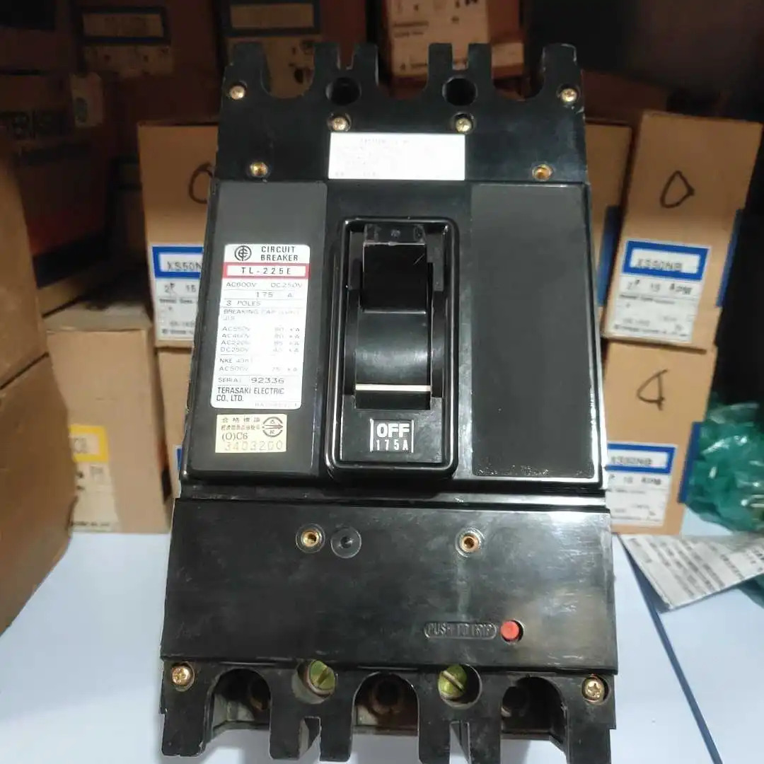 테라사키 TL-225E 175A 200A 225A 150A 125A 3P 플매트 카펫 러그인