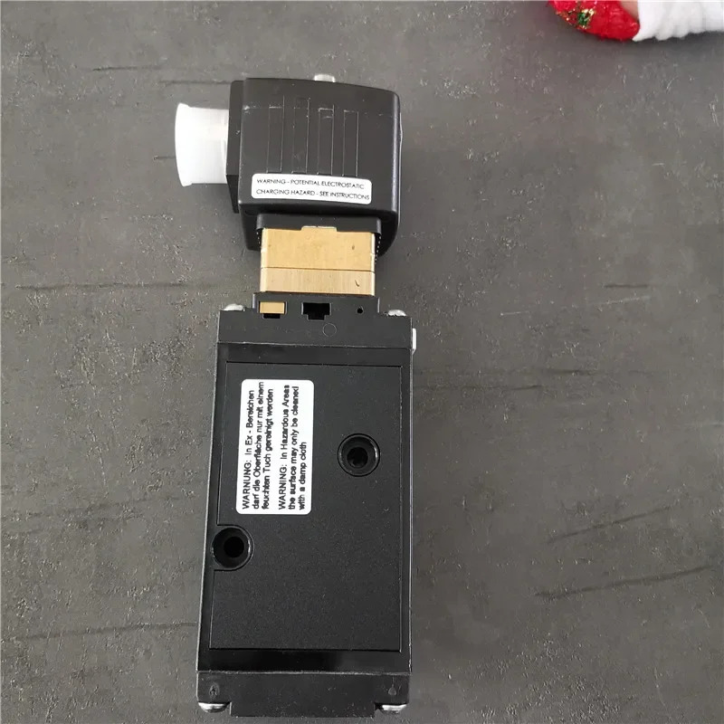 2025.4버크6519W 6.0 FLNSCH PN2-8bar R20310 00147244