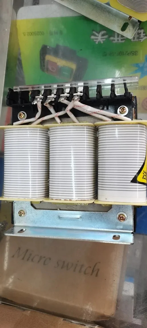 SBK-500VA 구리 와이어 변압기 3상절연 380V 220V