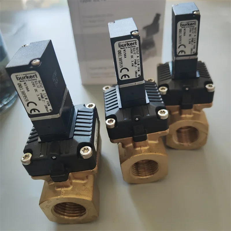 2025.4 Burkert 서보 솔레노이드 밸브 6212 2방향 4방향 크기 플라보노이드 24VDC 00138959  납품