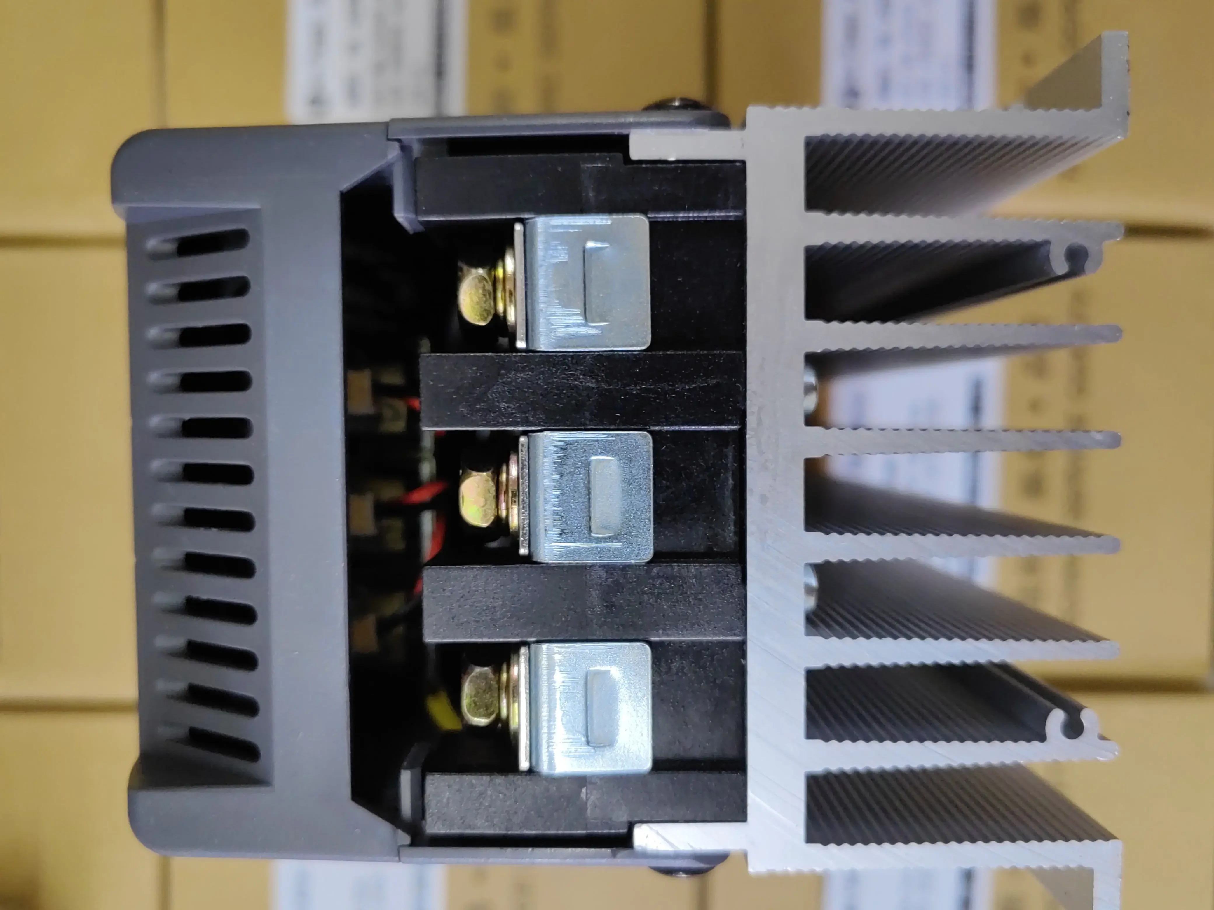 CR3-D4035P TRL-4025P 대만 Qisheng 전원 조절기 35A