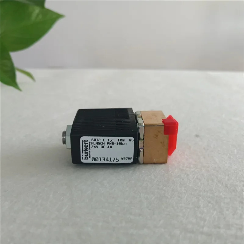 2025.4Burkert 소구경 솔레노이드 밸브 6012 C 1.2 FKM MS FLNSCH 24VDC 00134175
