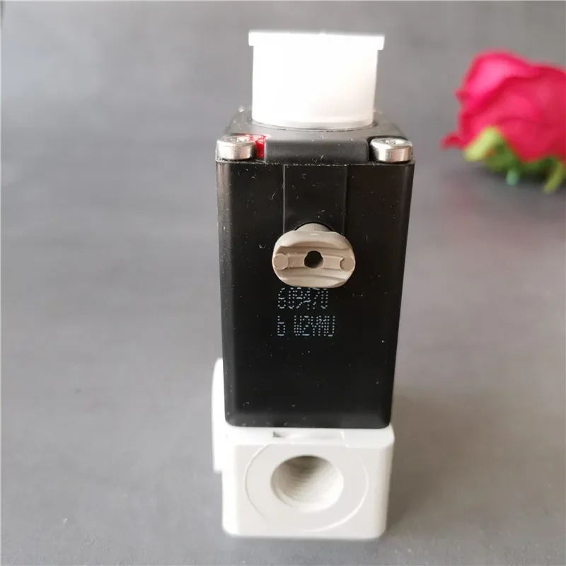 2025.4버커트 0330A 3.0 FKM PP G1/4 0-8bar 24VDC 8W 00018410