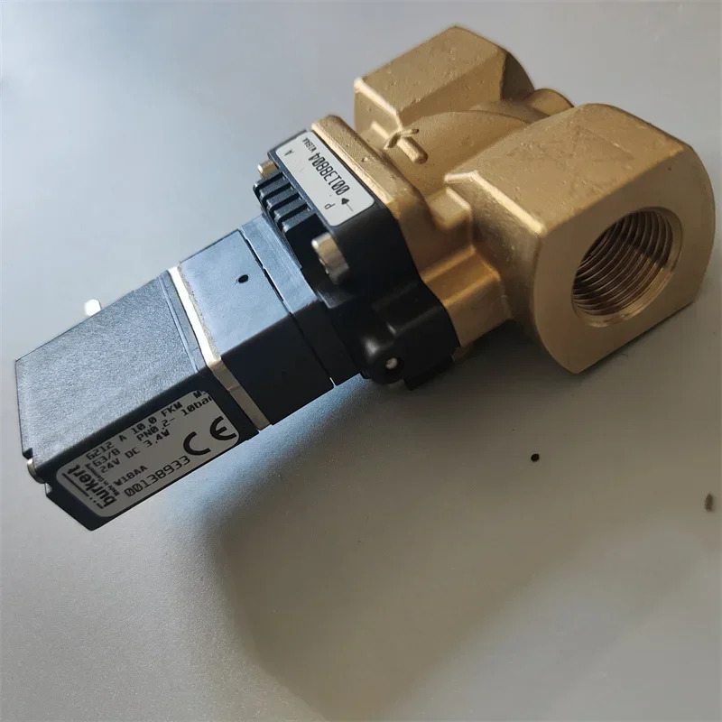 2025.4 버커트6212 A 10.0 FKM MS G3/8 24VDC 3.4W 00138933