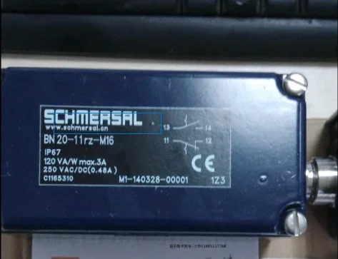 오리지널 SCHMERSALZS 리미트 스위치 T2L 035-11Z-M20