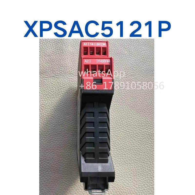 리퍼 XPSAC5121P 안전 릴레이는 되었습니다.