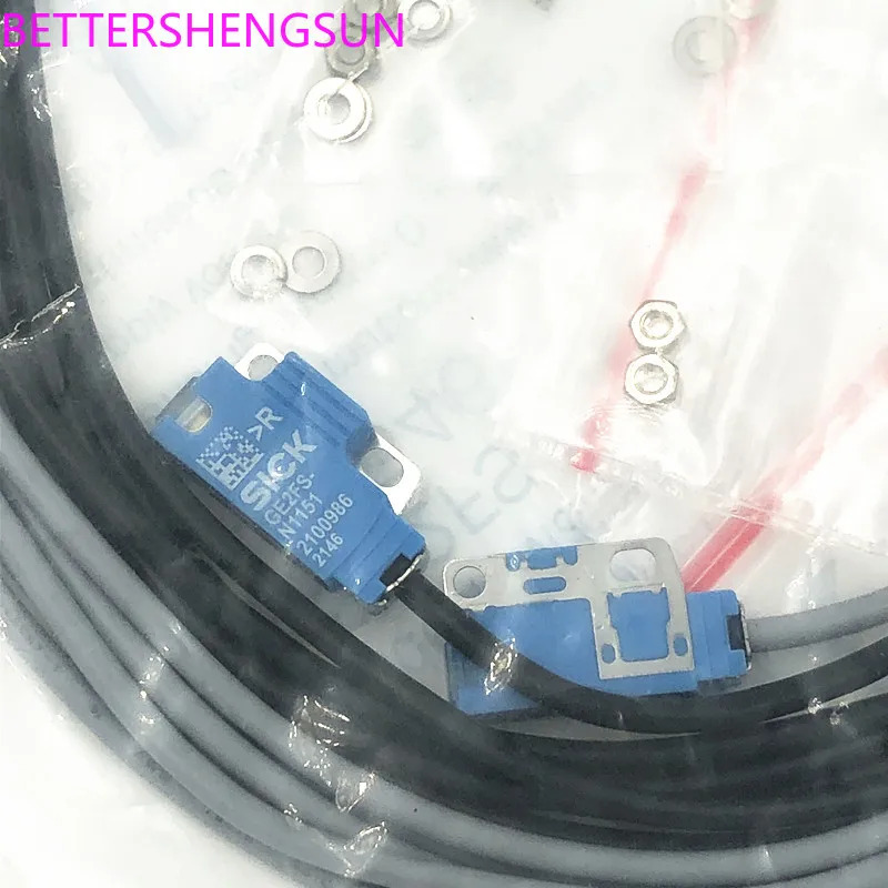 GSE2FS-N1151 반사형 광전센서 1095465 신품 오리지널