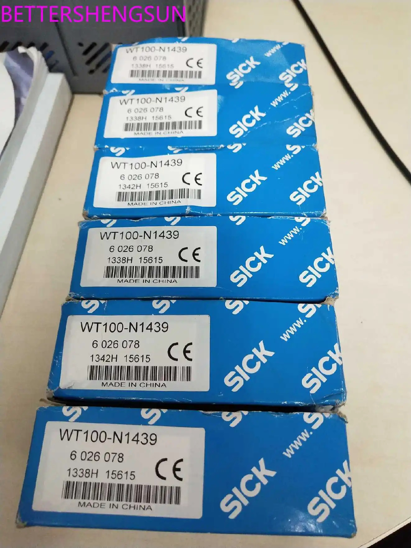오리지널 광전센서 확산 반사 WT100-N1439 6026078 신품