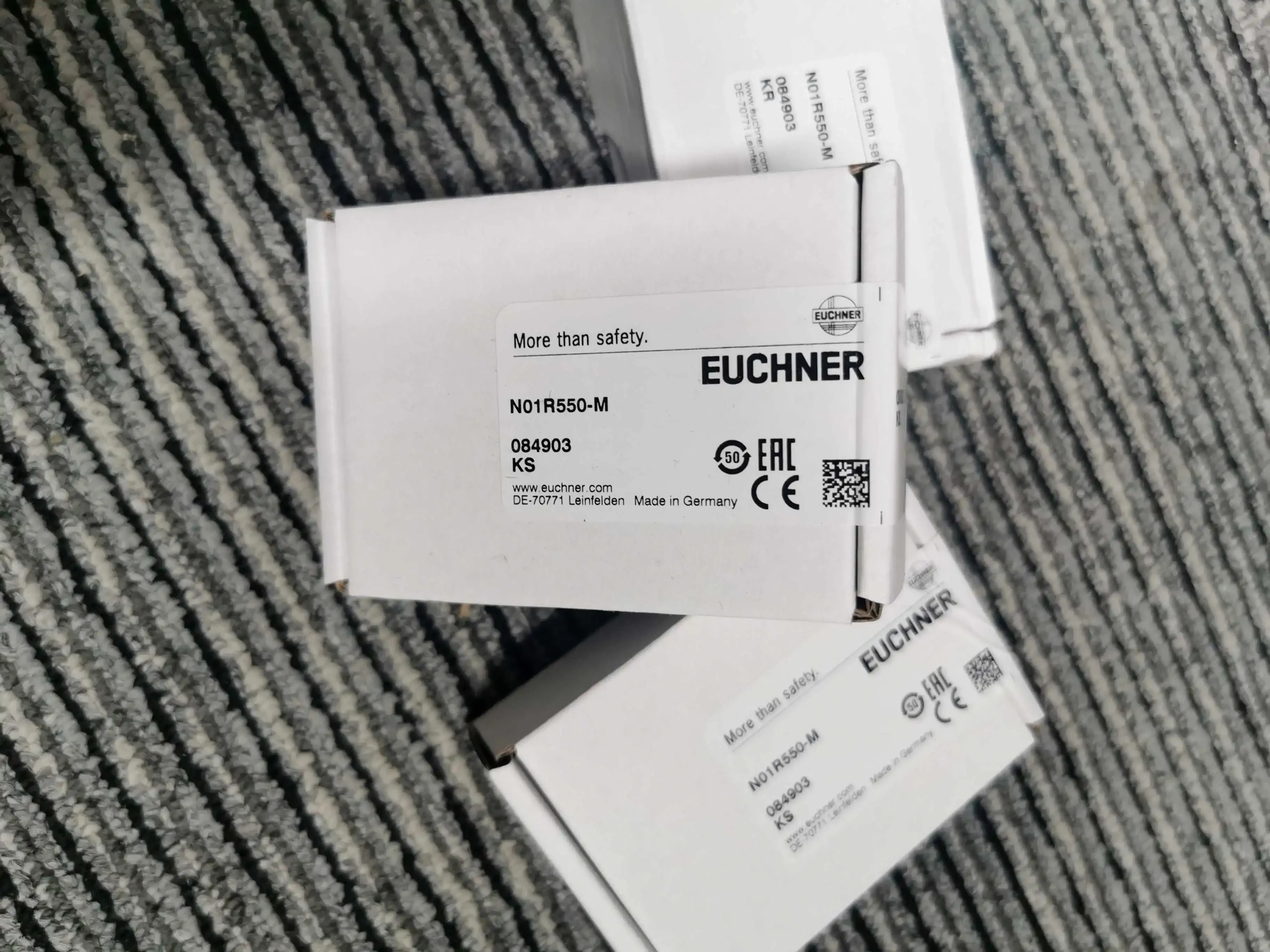 오리지널 EUCHNER Limited 스위치 N01D550-M 084902