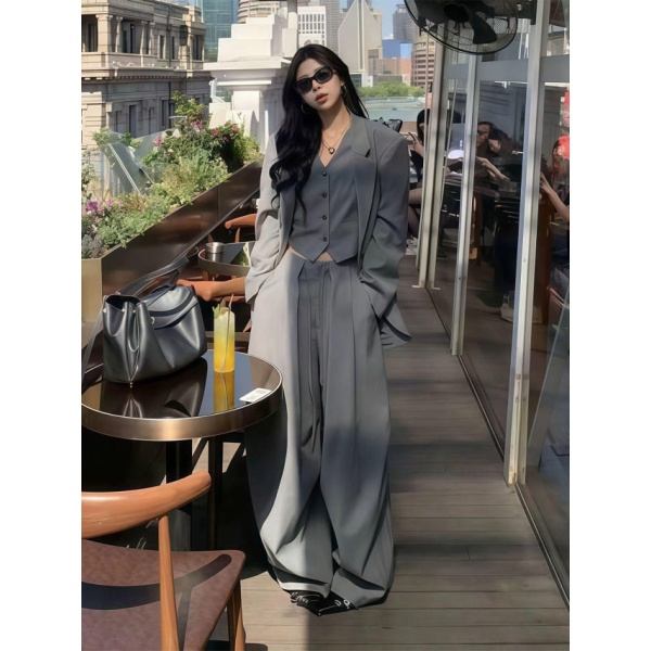 세련된 여성 가을 쓰리피스 오버엣지 롱재킷 자켓 오피스룩 그레이 수트+베스트+그레이 와이드 팬츠 S - 상품 이미지