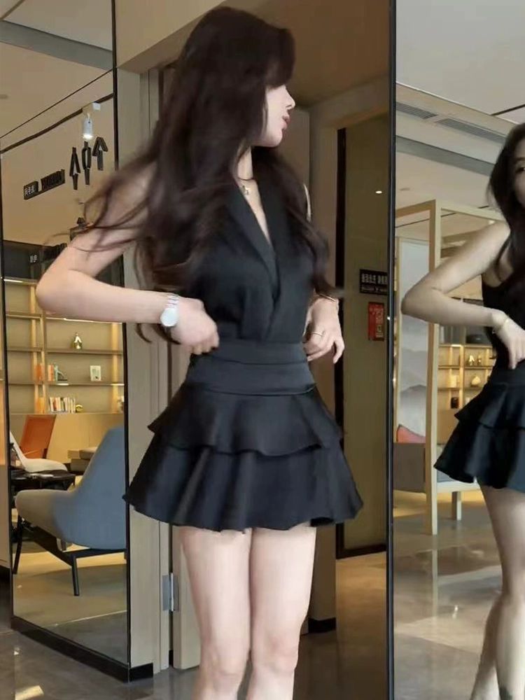 여름 브이넥 민소매 하이웨스트 미니 스커트 세트 여성 블랙 S 추천 35-47.5kg - 상품 이미지
