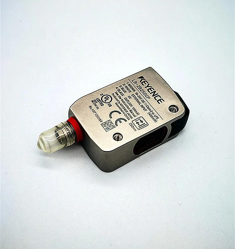 LR-ZB250CP 독립형 CMOS 레이저 센서 직사각형M8 커넥터 250mm 새 원본